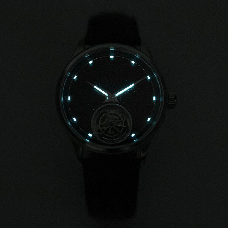 Tourbillon Master SU8230STRA - Image 13