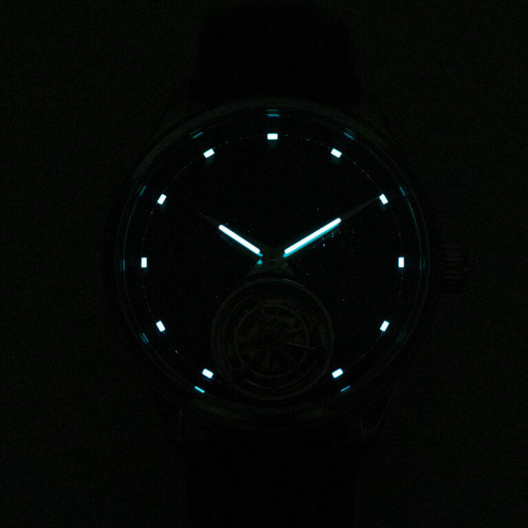 Tourbillon Master SU8230STRA - Image 15