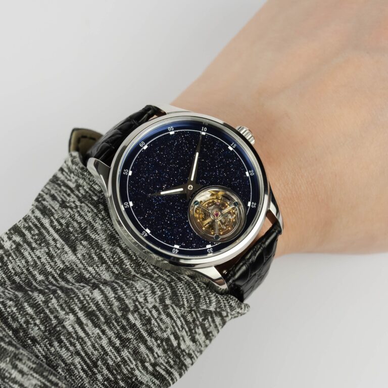 Tourbillon Master SU8230STRA - Image 11
