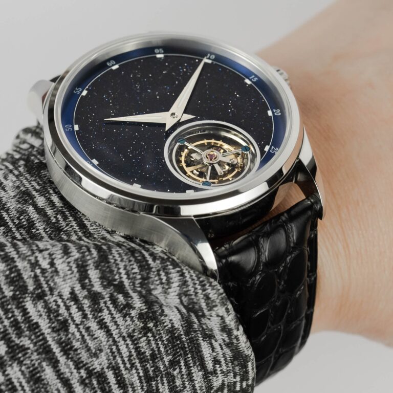 Tourbillon Master SU8230STRA - Image 12