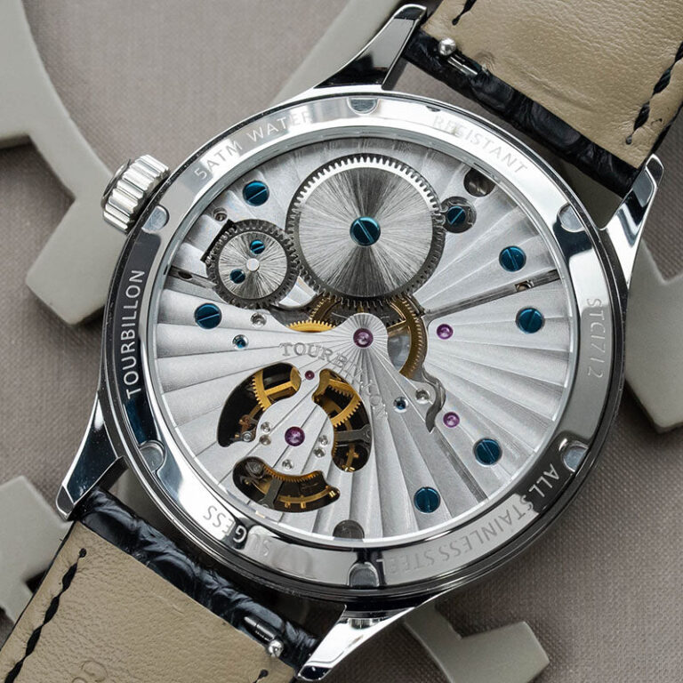 Tourbillon Master SU8230STRA - Image 17